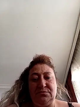  ateslisinirsiz  online show from September 15, 2025, 1:00 pm