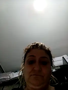  ateslisinirsiz  online show from September 30, 2025, 11:44 pm