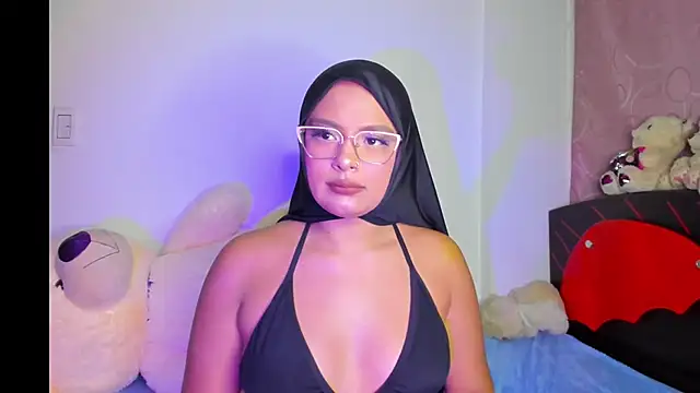 Burcu yaran online show from September 10, 2025, 1:26 am