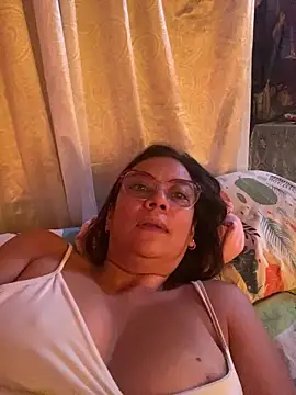 YadiraOrozco online show from September 14, 2025, 11:32 am