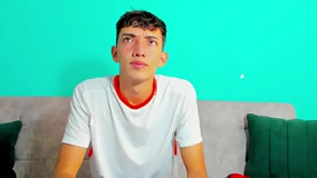 Snapshot of Maikol_Ortiz chatting on February 21, 2026, 1:13 pm Maikol Ortiz online show from February 21, 2026, 1:13 pm