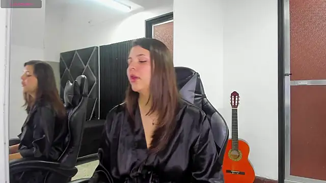 Charlotte-Star online show from October 10, 2025, 8:20 pm