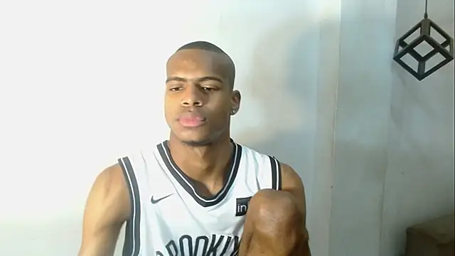 criss zuri online show from October 14, 2025, 11:44 am