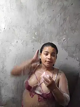 Zaphyra18 online show from November 5, 2025, 1:52 am