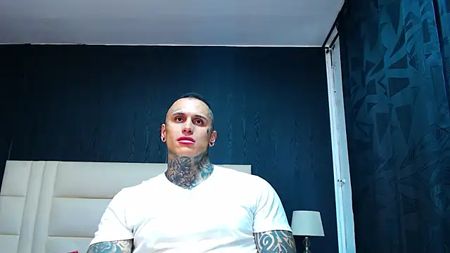 aaron flex online show from October 8, 2025, 1:12 pm