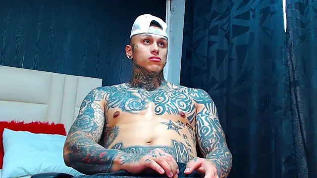 aaron flex online show from October 11, 2025, 1:23 pm