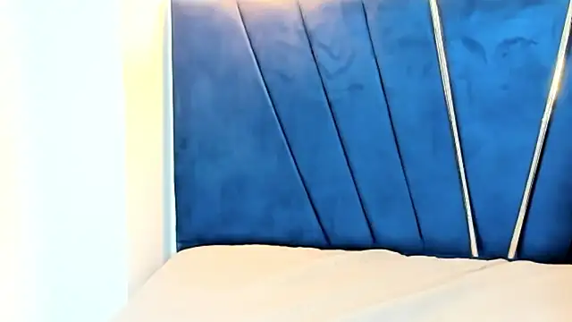 zeusapollofuck online show from September 18, 2025, 9:07 pm