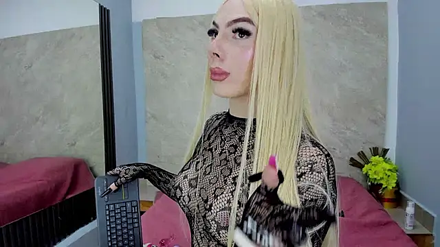 Missblonde doll online show from March 19, 2026, 4:01 am