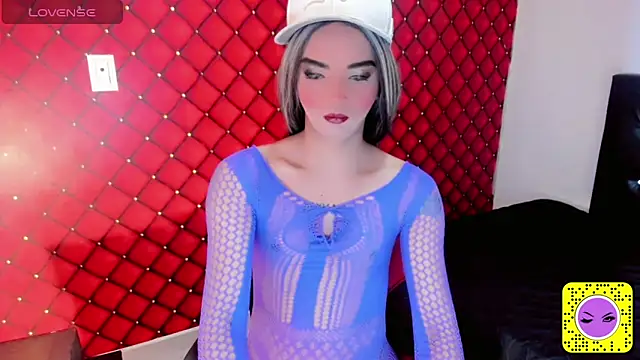 MIA HOT23CM S7S online show from October 1, 2025, 8:24 pm