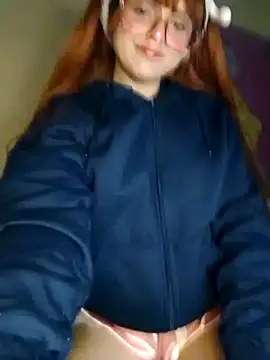 elizabeth05 online show from October 15, 2025, 8:22 am