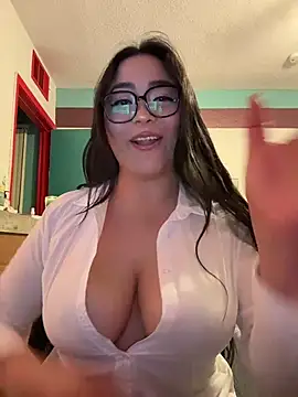 MyHoneyFrida online show from June 3, 2026, 3:51 am