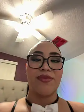 MyHoneyFrida online show from January 11, 2026, 4:08 am