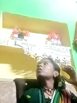 Hema4545 online show from September 10, 2025, 7:24 pm