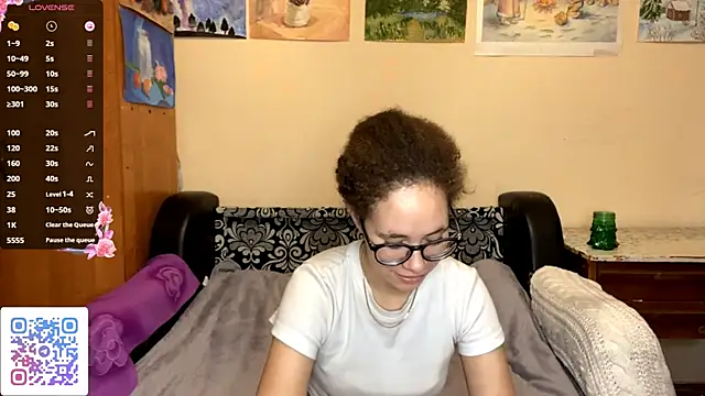 Snapshot of CarollNino chatting on October 3, 2025, 9:55 am CarollNino online show from October 3, 2025, 9:55 am