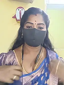 Snapshot of tamilammukuttyy chatting on July 17, 2026, 9:28 am tamilammukuttyy online show from July 17, 2026, 9:28 am