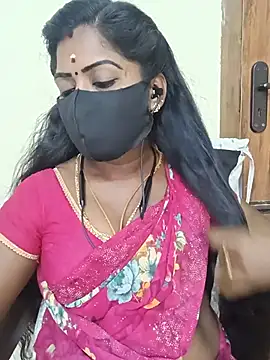 Snapshot of tamilammukuttyy chatting on June 25, 2026, 5:23 am tamilammukuttyy online show from June 25, 2026, 5:23 am