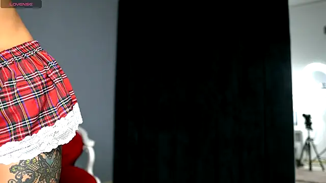 Snapshot of SarahMystique chatting on November 4, 2025, 8:12 pm SarahMystique online show from November 4, 2025, 8:12 pm