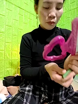 Tin tanny online show from December 15, 2025, 12:00 pm