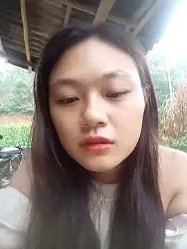 mai-xinh online show from October 12, 2025, 11:17 pm