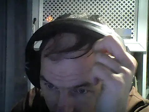 SummerArthur online show from October 30, 2025, 6:38 pm