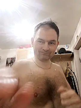 SummerArthur online show from September 13, 2025, 8:53 pm