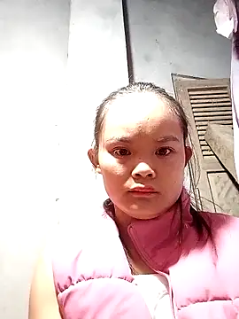Snapshot of xinhxinhcute chatting on September 11, 2025, 10:32 pm xinhxinhcute online show from September 11, 2025, 10:32 pm