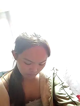 xinhxinhcute online show from December 2, 2025, 11:12 am