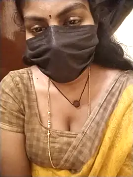 Snapshot of Nithiila chatting on March 4, 2026, 12:02 pm Nithiila online show from March 4, 2026, 12:02 pm