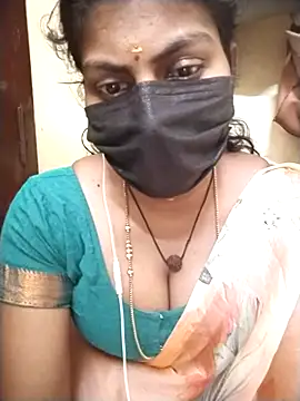 Snapshot of Nithiila chatting on February 17, 2026, 2:36 pm Nithiila online show from February 17, 2026, 2:36 pm