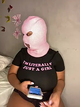 JuicyMellow21 online show from April 23, 2026, 12:28 am