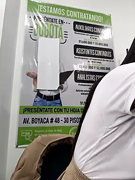 CHARLOTTE  05 online show from December 22, 2025, 12:05 pm