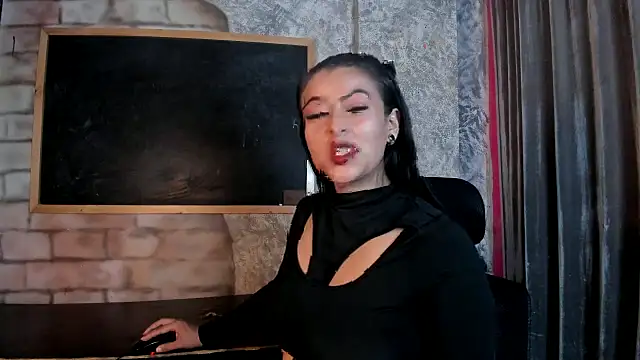 Zairaa Fox online show from October 2, 2025, 7:06 pm