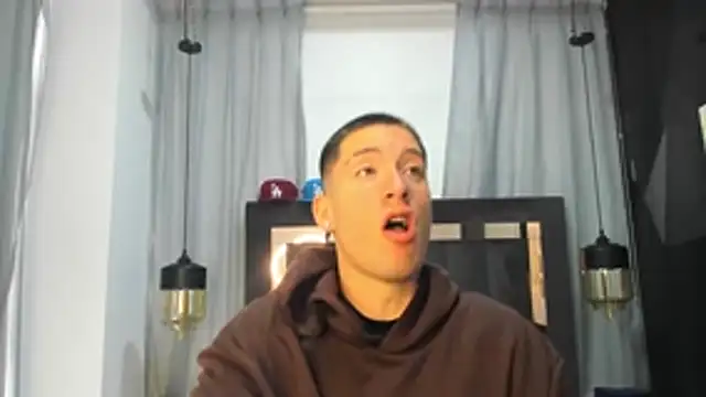 HunterHeat  online show from April 9, 2026, 12:44 pm