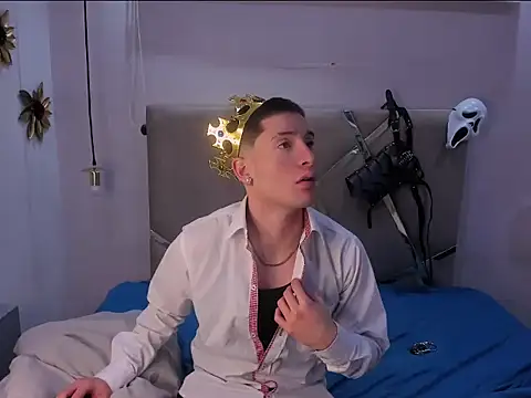 HunterHeat  online show from October 10, 2025, 11:44 am