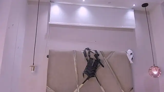 HunterHeat  online show from October 22, 2025, 11:42 am