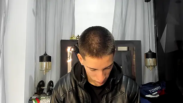 HunterHeat  online show from April 12, 2026, 1:03 pm