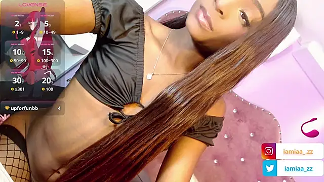 MariahMendezz online show from November 9, 2025, 7:51 pm