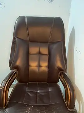 MeekBatgirl online show from October 8, 2025, 4:08 pm