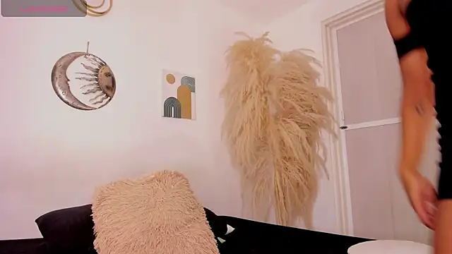 Snapshot of AnnPricess chatting on February 11, 2026, 5:24 pm AnnPricess online show from February 11, 2026, 5:24 pm