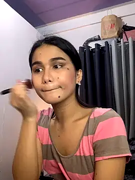 AngelHille online show from October 15, 2025, 4:48 pm