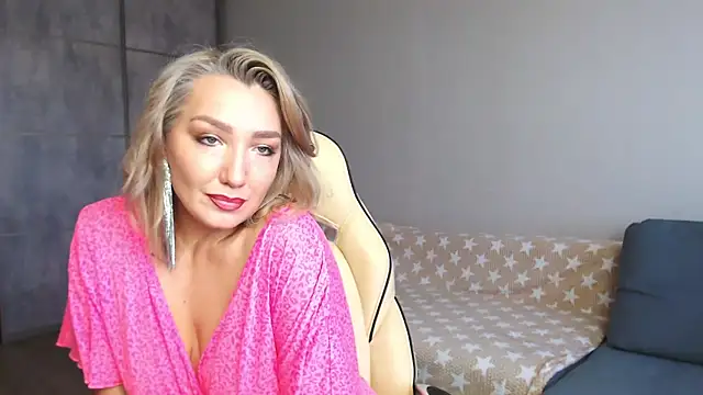 selenallen online show from September 12, 2025, 1:55 pm