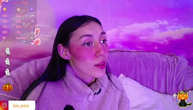 Snapshot of Laia_and_Damian chatting on October 31, 2025, 12:18 am Laia and Damian online show from October 31, 2025, 12:18 am