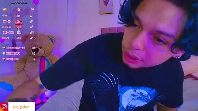 Snapshot of Laia_and_Damian chatting on September 16, 2025, 12:33 am Laia and Damian online show from September 16, 2025, 12:33 am