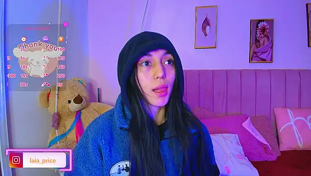 Snapshot of Laia_and_Damian chatting on November 29, 2025, 12:16 pm Laia and Damian online show from November 29, 2025, 12:16 pm