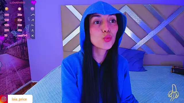 Snapshot of Laia_and_Damian chatting on September 27, 2025, 7:42 pm Laia and Damian online show from September 27, 2025, 7:42 pm