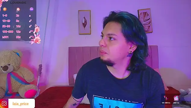 Snapshot of Laia_and_Damian chatting on November 4, 2025, 12:09 pm Laia and Damian online show from November 4, 2025, 12:09 pm