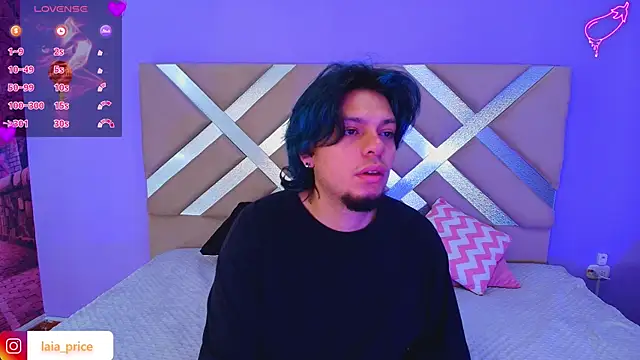 Snapshot of Laia_and_Damian chatting on September 19, 2025, 7:51 pm Laia and Damian online show from September 19, 2025, 7:51 pm