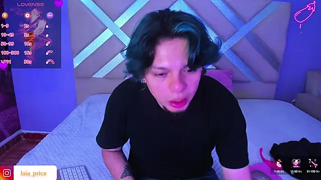 Snapshot of Laia_and_Damian chatting on September 17, 2025, 7:38 pm Laia and Damian online show from September 17, 2025, 7:38 pm