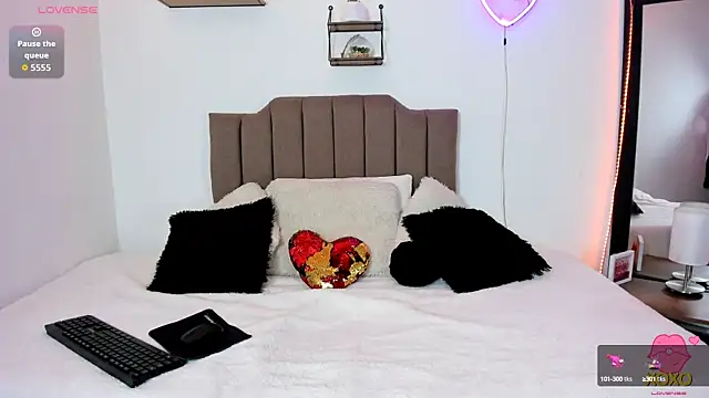 Elisabeth swan online show from October 2, 2025, 11:24 am