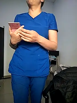 Madisson-04  online show from December 22, 2025, 12:38 pm